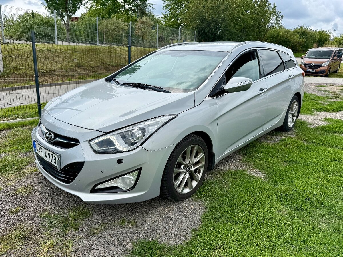 Hyundai I40 1.7 CRDI 100kw 9/2014 Koupeno ČR / NAVI / XENONY