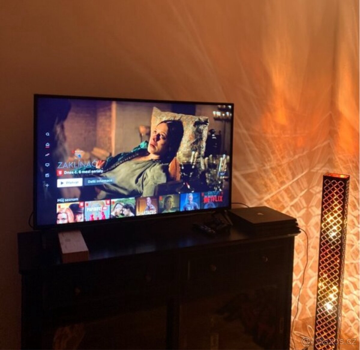 LG 49UN71003LB + NOVÝ držák na zeď
