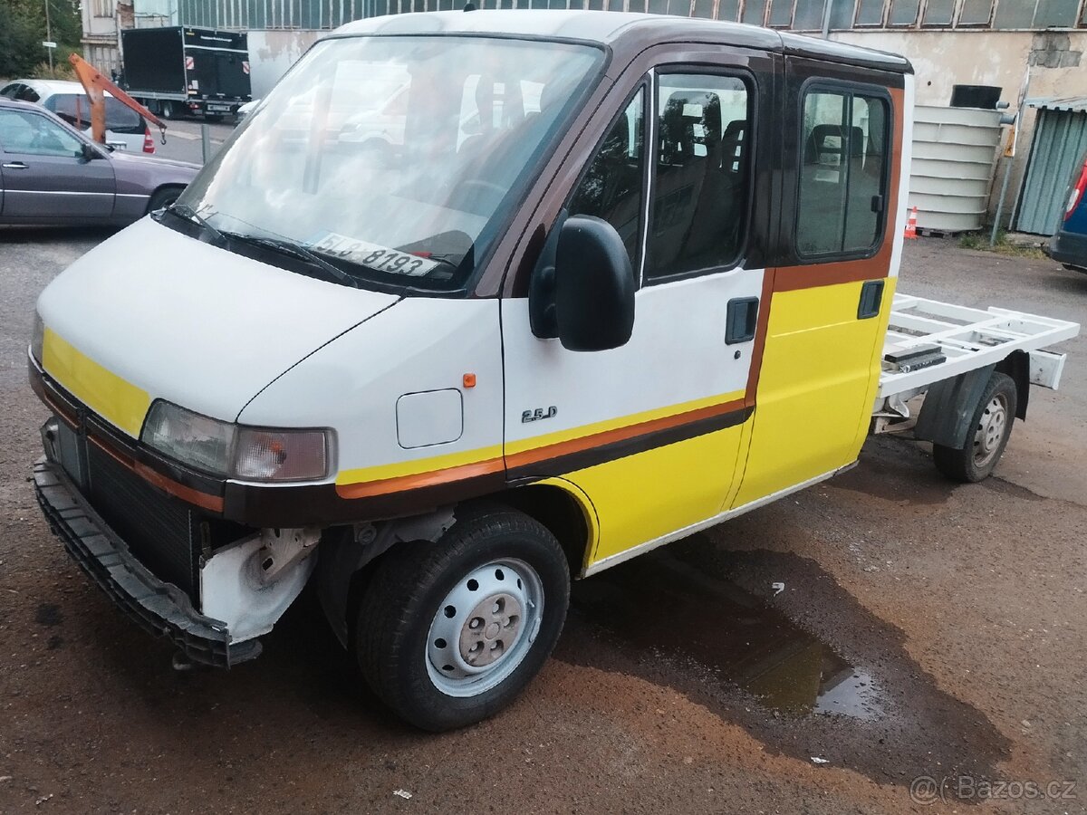 Peugeot Boxer valník 2,5td jednoduchý motor
