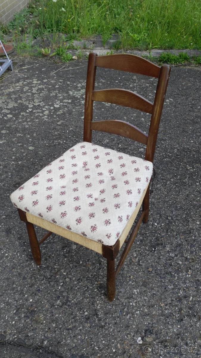 Prodám polstrované židle