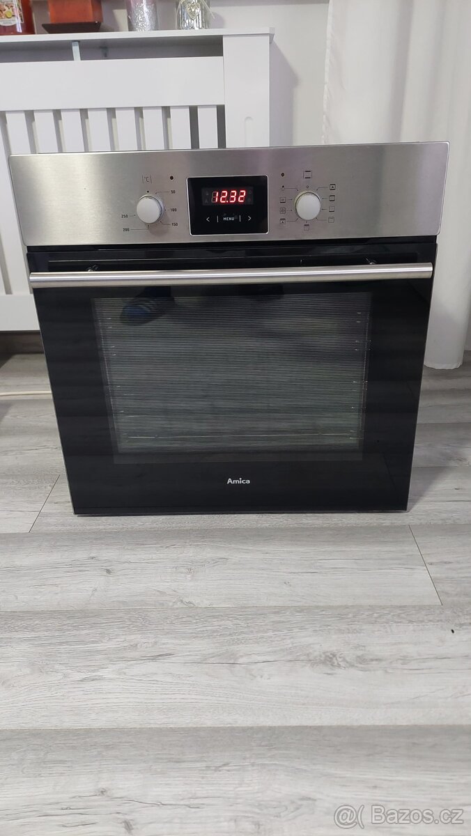 Trouba Amica vestavná