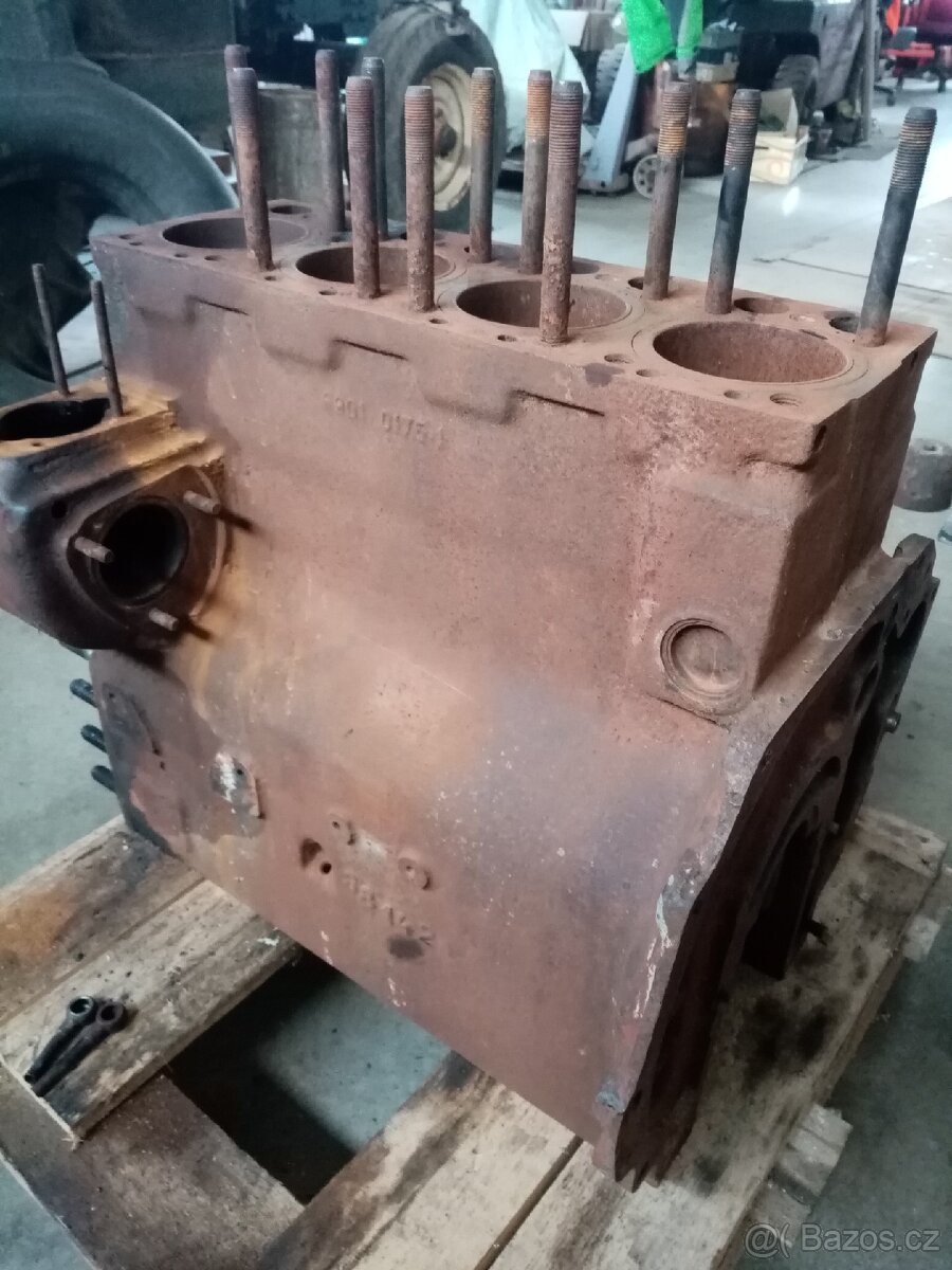 Blok motoru Zetor 7001