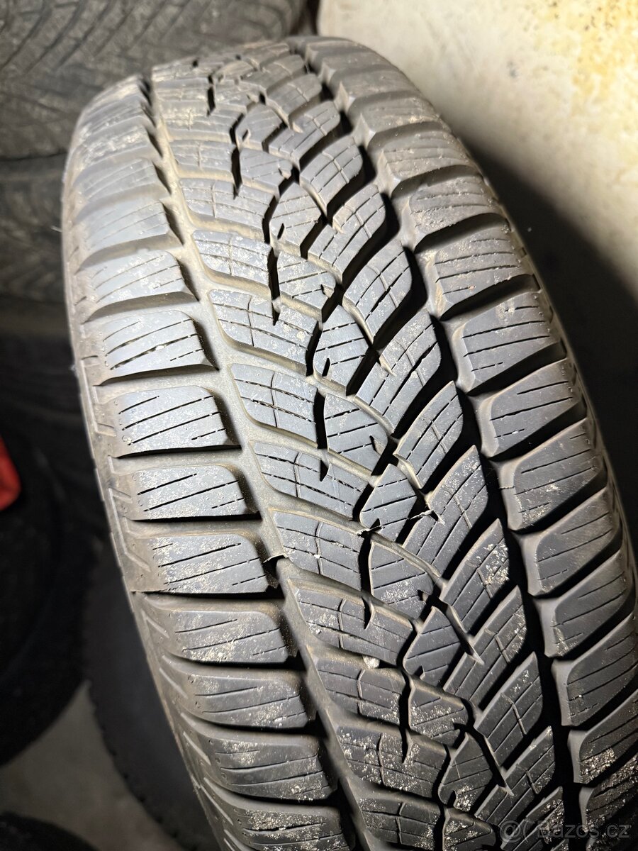 Zimní pneu 195/65 r15 “nové” 5x112 r15