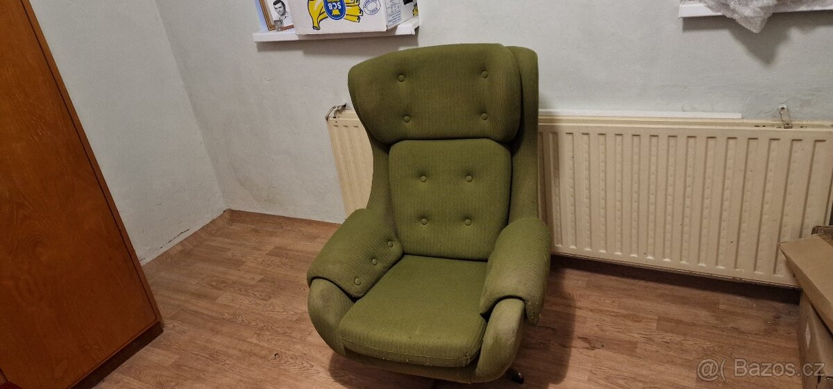 Retro otočné křeslo