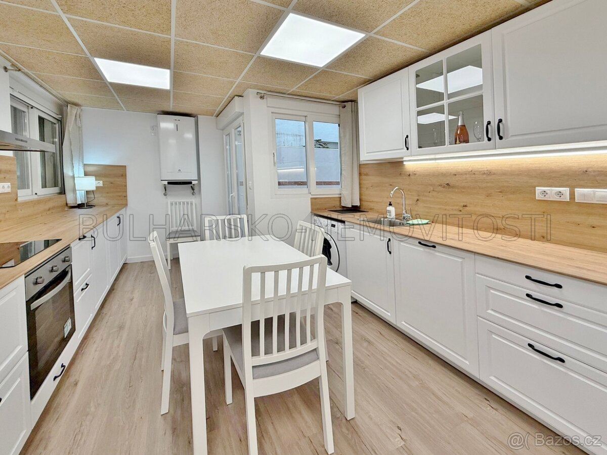 Španělsko, Apartmán 4kk (117m2) 300m od moře.