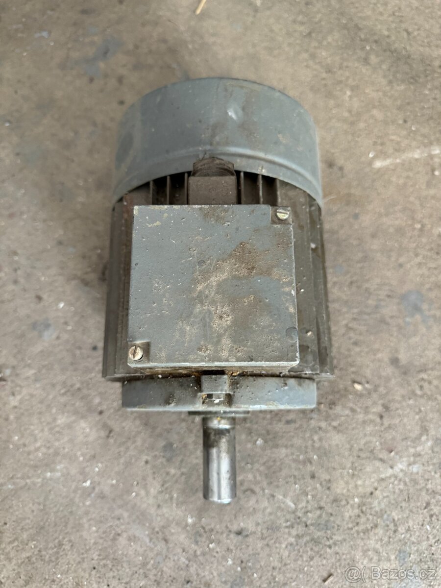 Asynchronní motor 3AP90S-4 - 1,1 kW