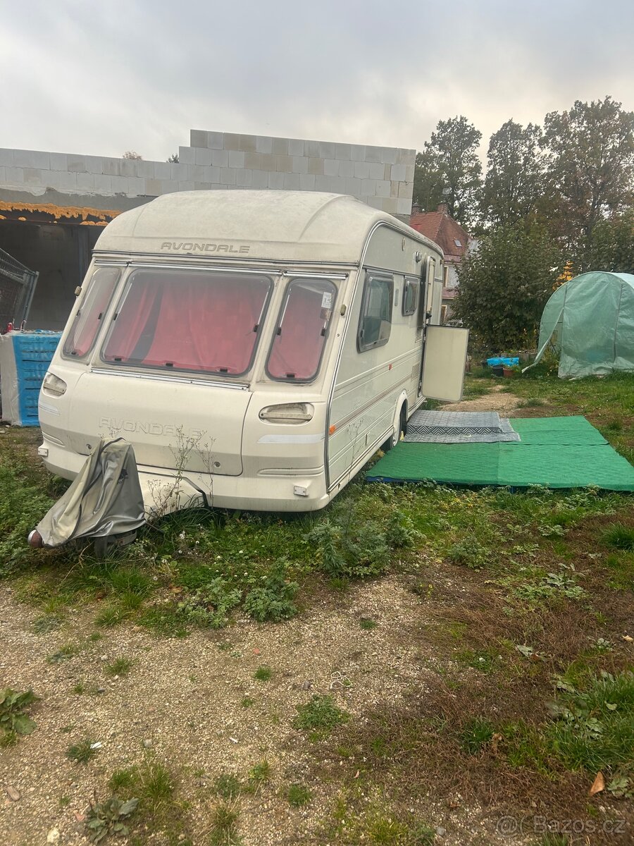 Karavan Avondale