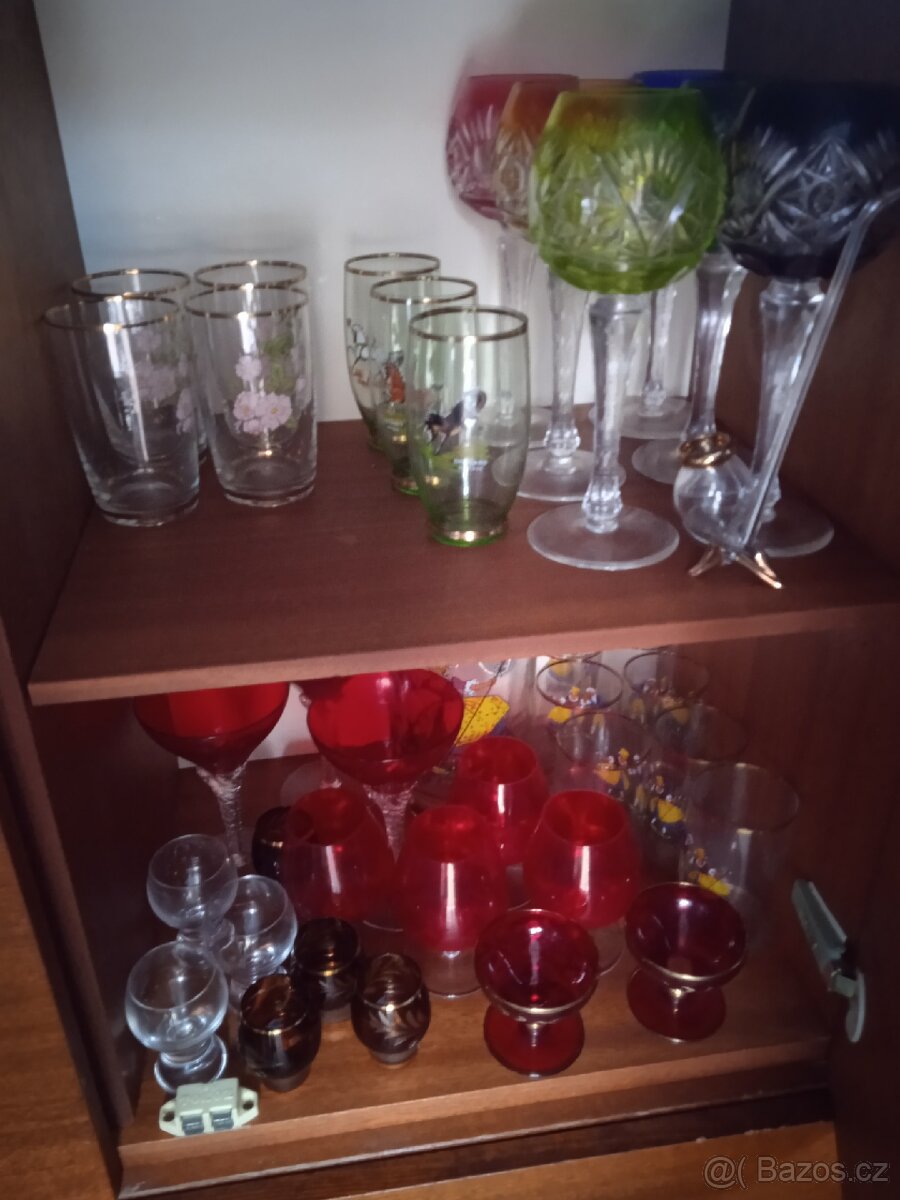 Sklo, porcelán - pozůstalost po mamince