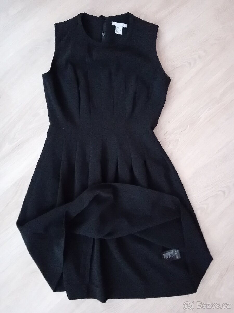 HEZKÉ DÁMSKÉ ČERNÉ ŠATIČKY - vel.36 / zn. H&M