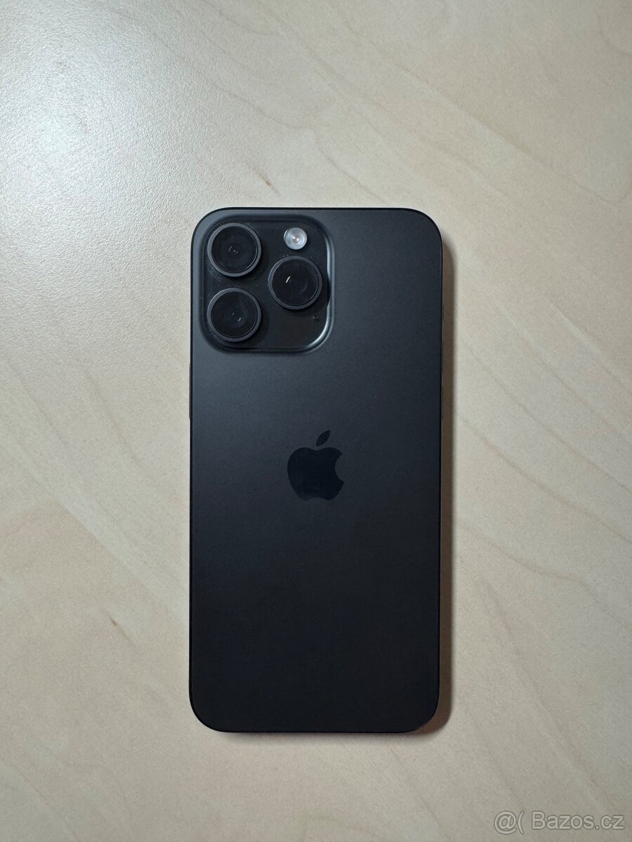 iPhone 15 Pro Max – 256 GB – poškozený