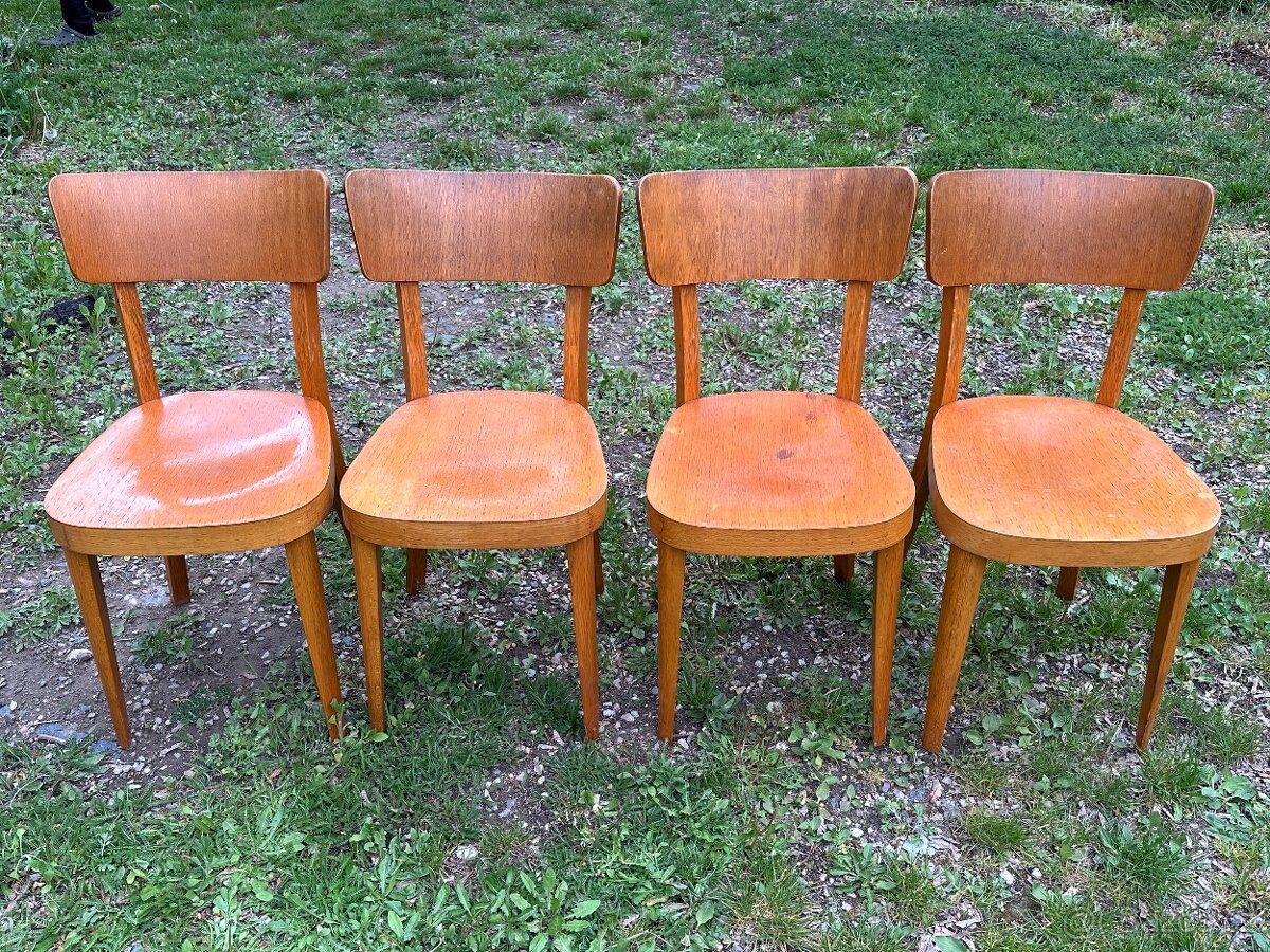 4 x pěkná dřevěná židle TON - cena za všechny 4