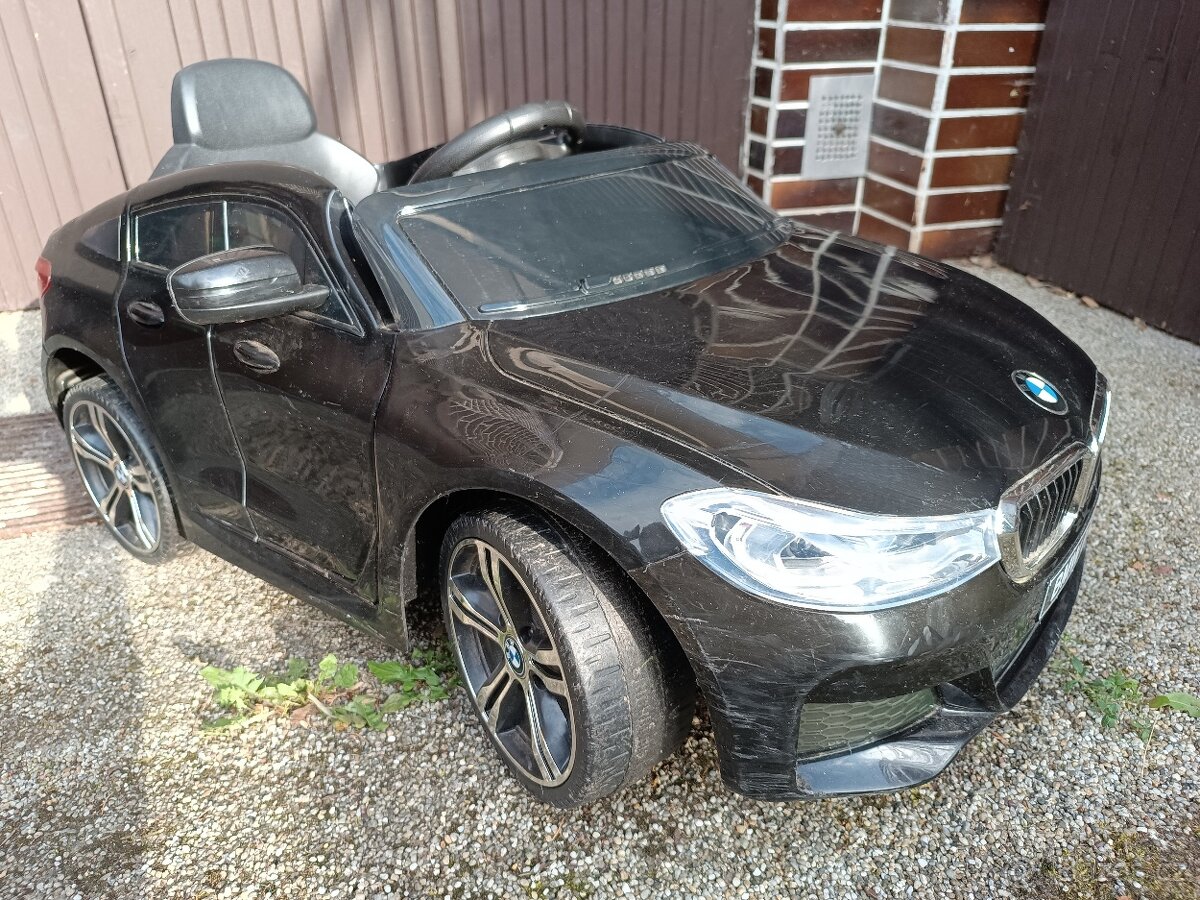 Elektrické autíčko BMW 6GT