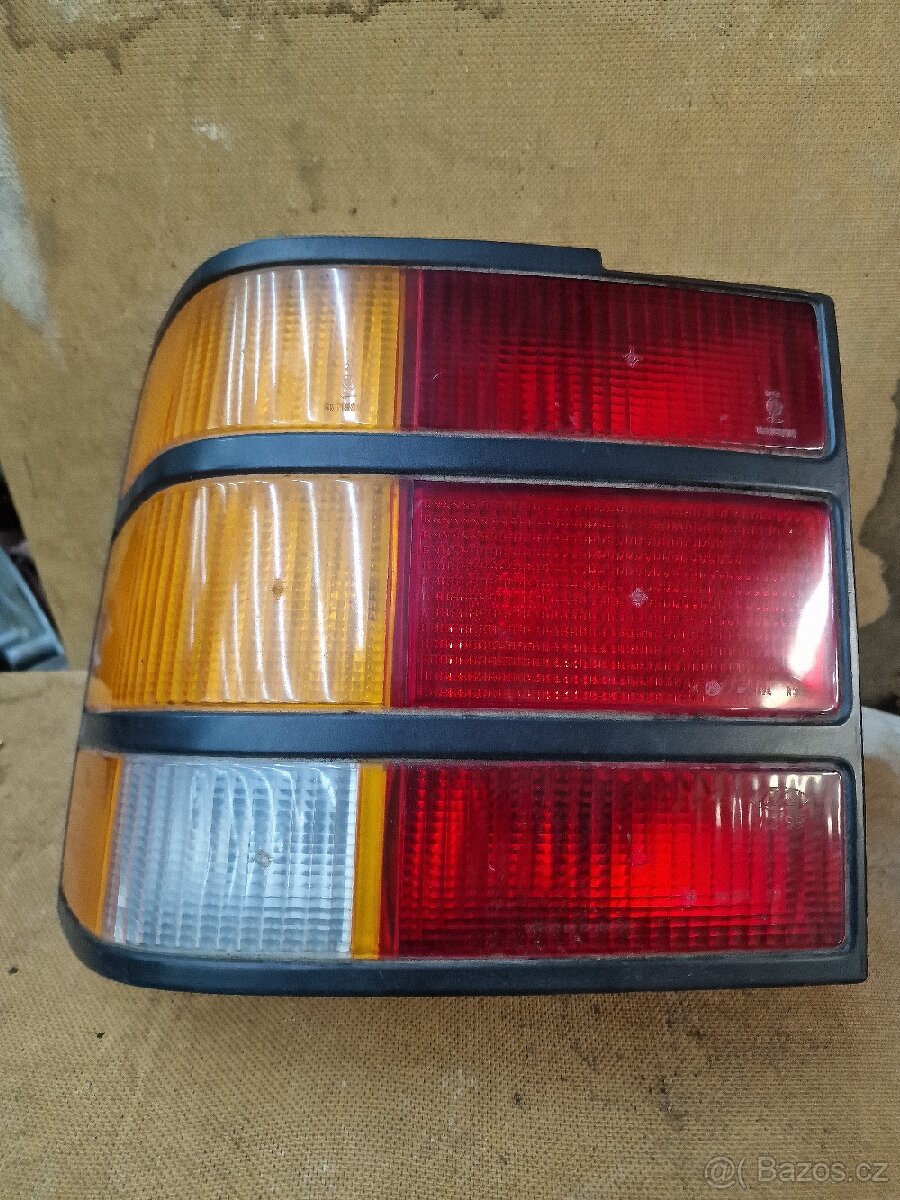 Světlo ford scorpio mk1