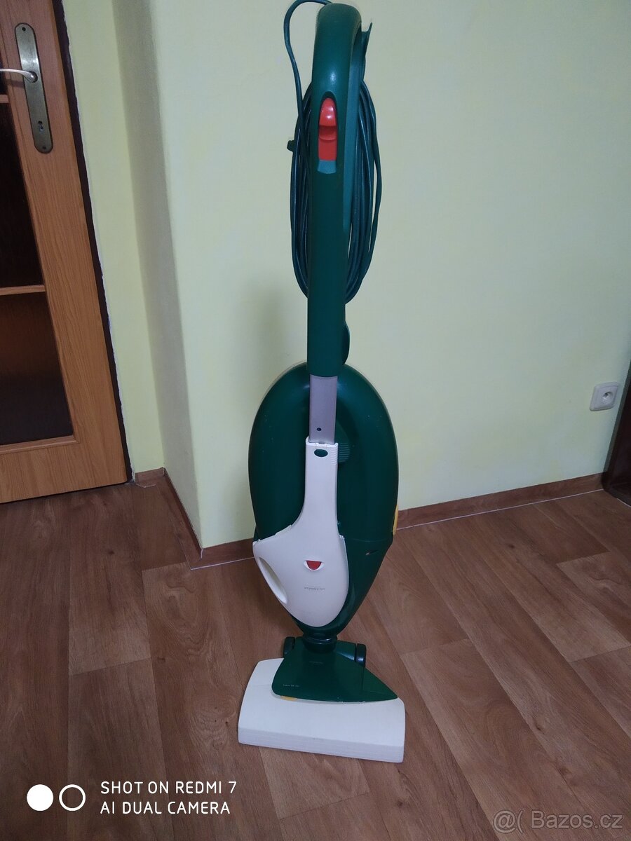 Prodám Vysavač VORWERK KOBOLD 135 s elektronickou klepaci hl