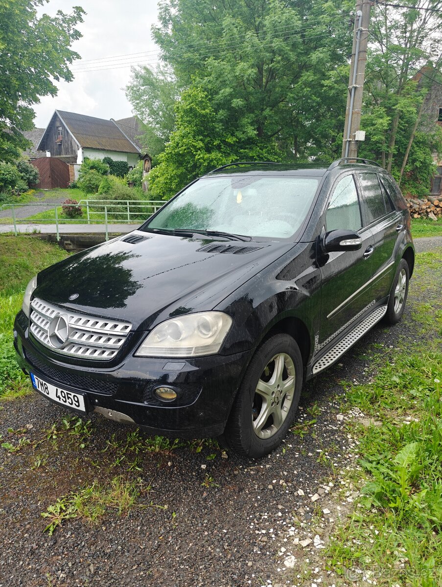 Prodám pěkný Mercedes ML320 CDI, W164, 4x4, r.v. 2007, tažné