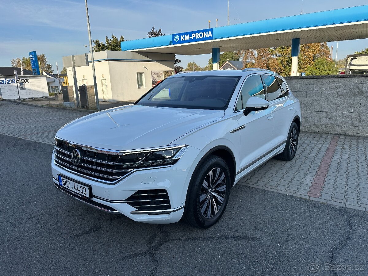 Volkswagen Touareg 3.0 TDI 210 kW, najeto 70 tis. Km, 10/10