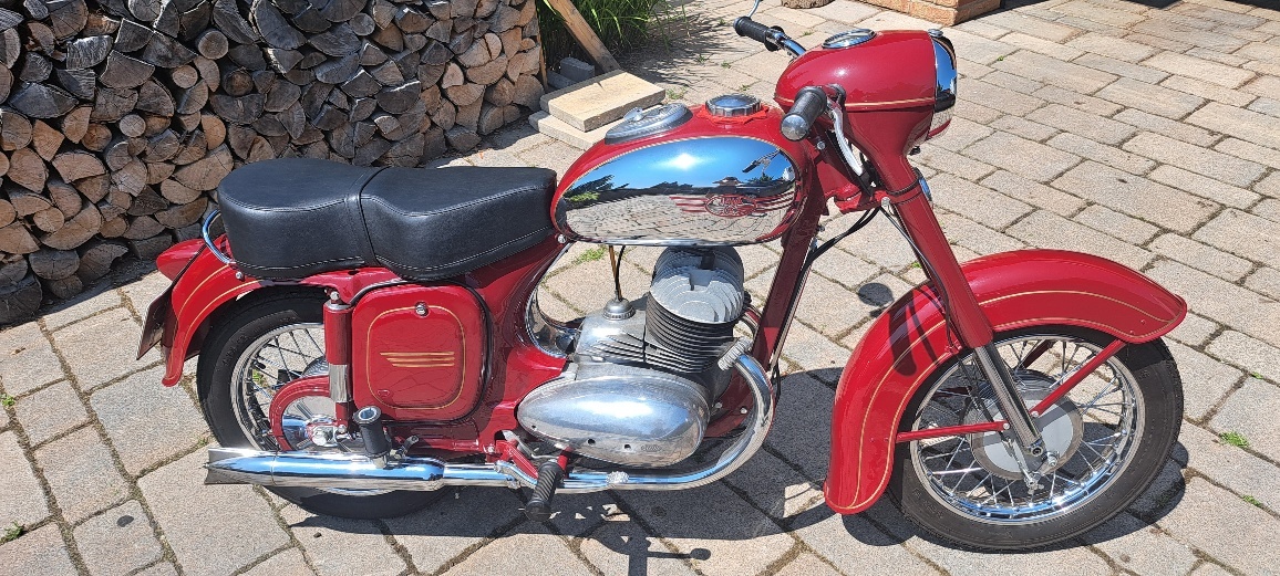 Jawa Čz 350 kývačka s TP
