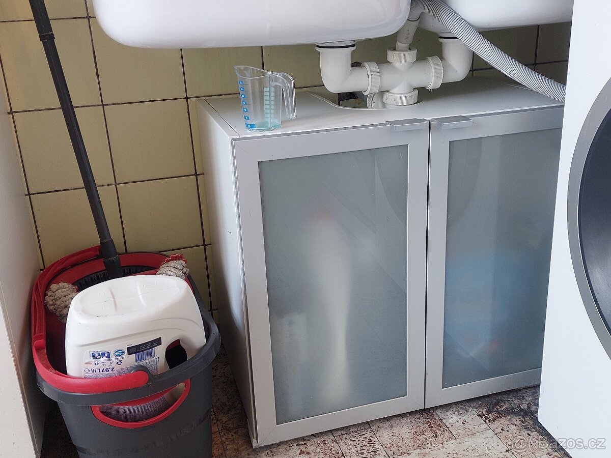 Skříňka pod umyvadlo IKEA