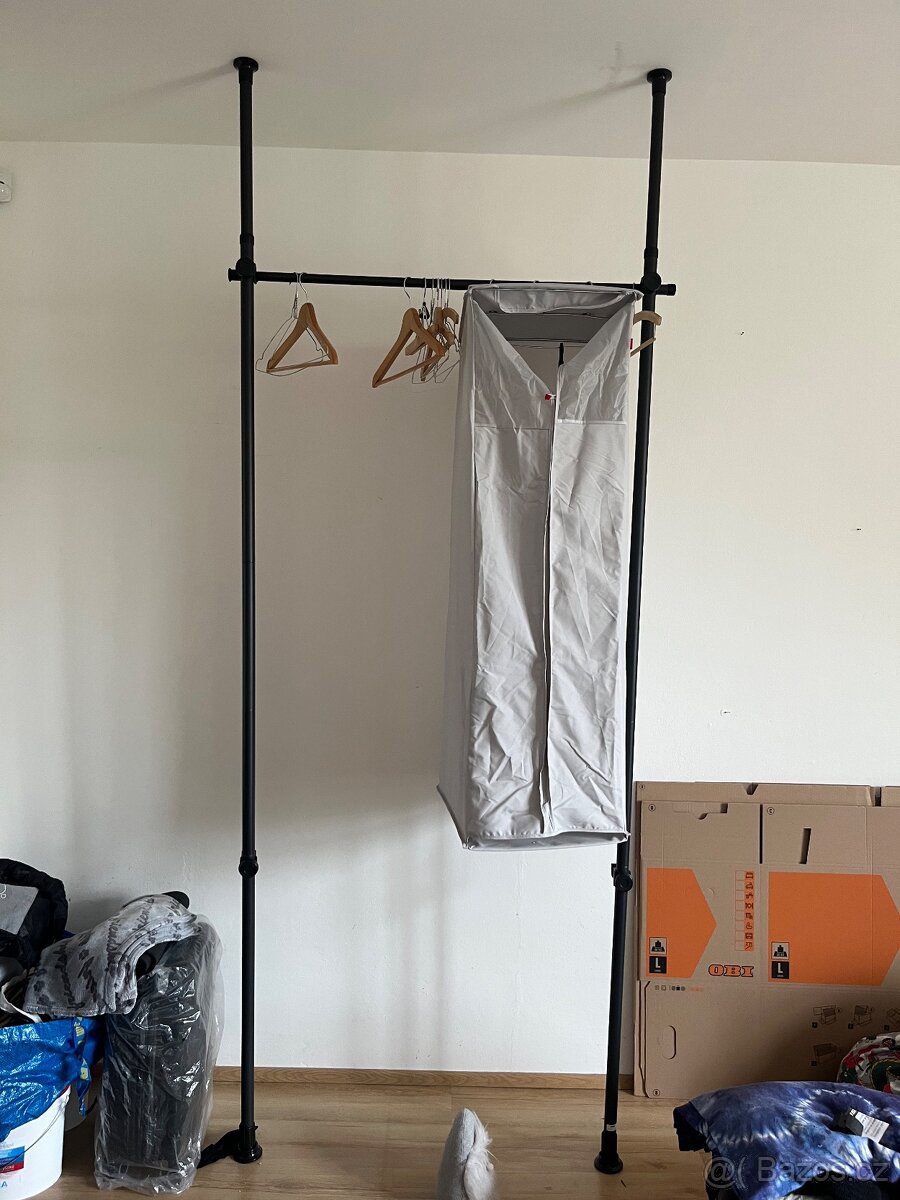 Stojan na oblečení teleskopicky