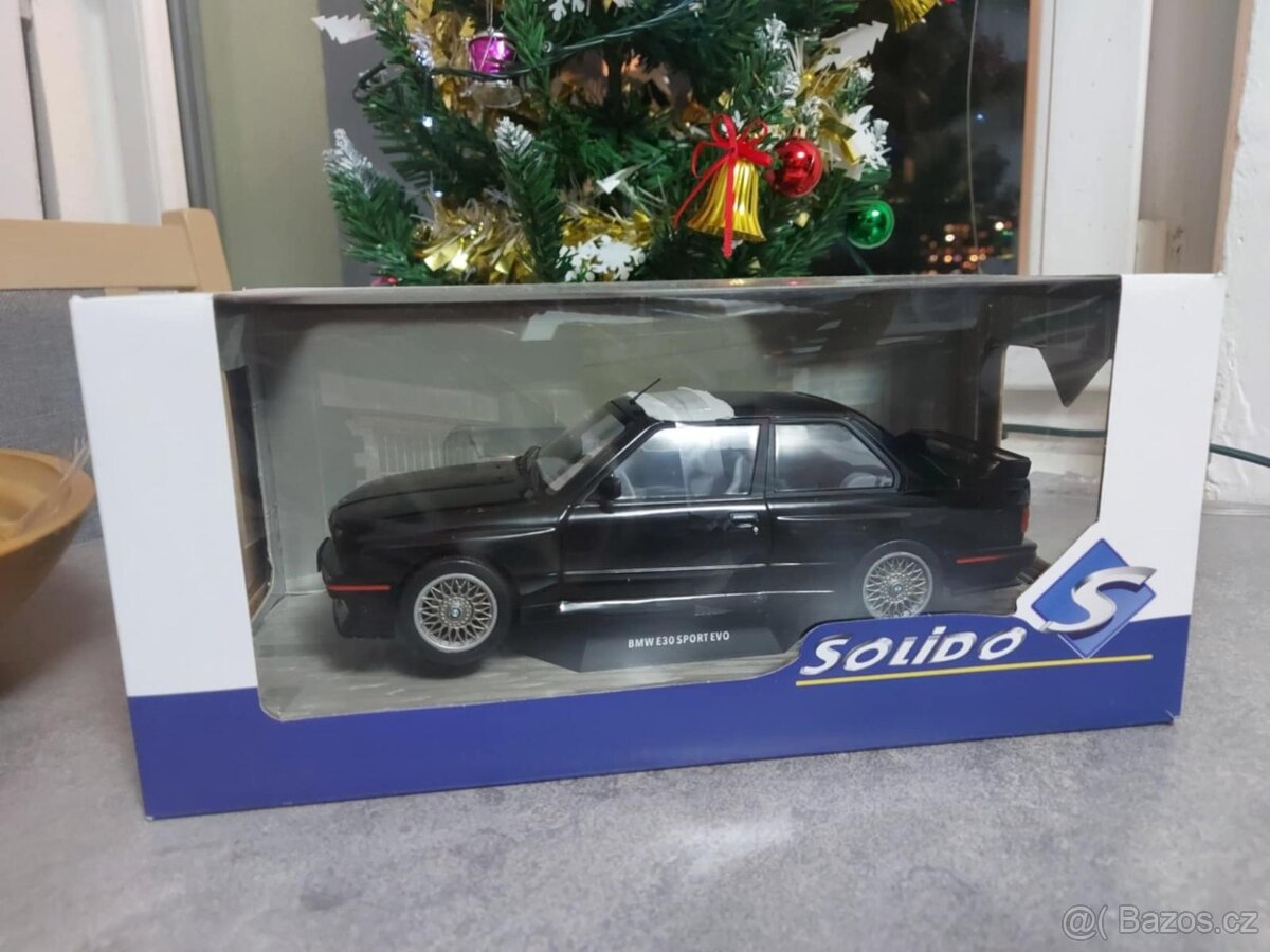 BMW M3 E30 Sport Evo černé. 1:18
