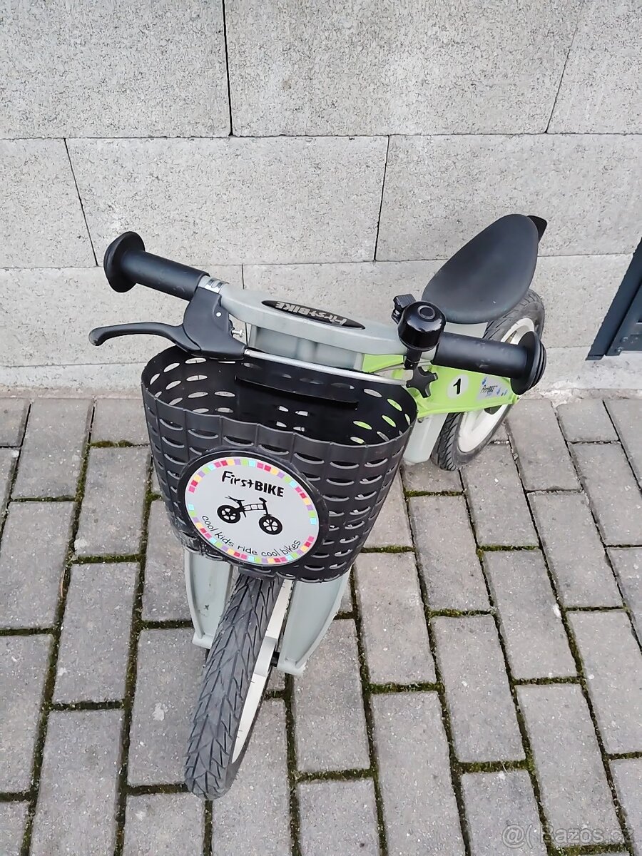 Odrážedlo First BIKE
