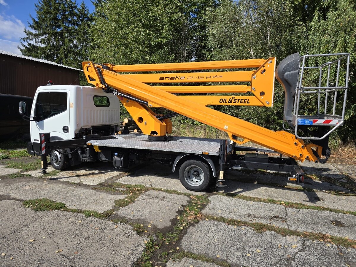 Montážní plošina 26m