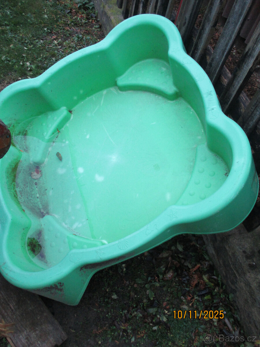 dětský bazének / pískoviště