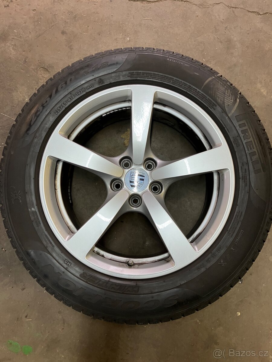 Originální zimní sada Porsche Macan R18