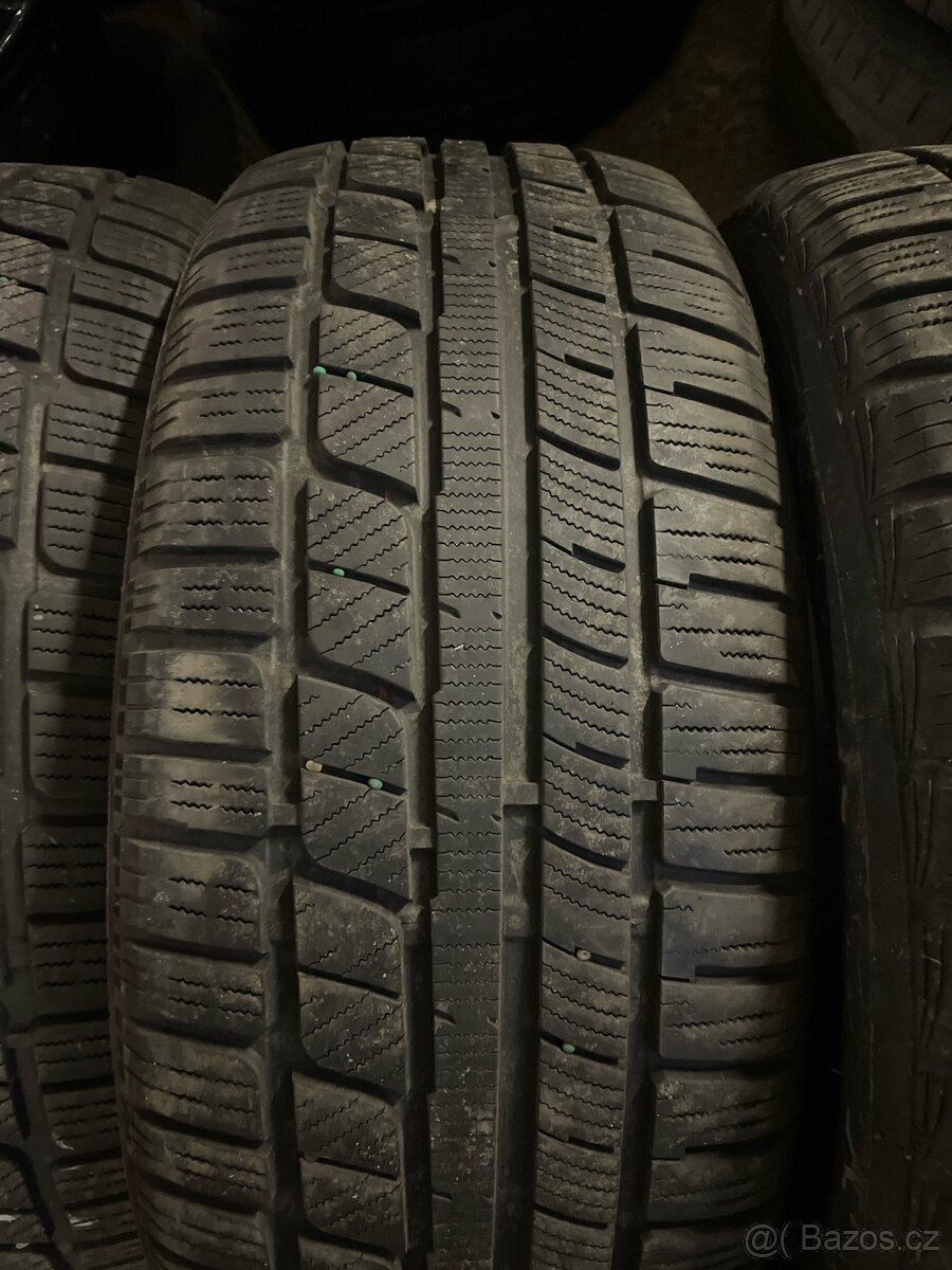 Prodam zimní pneu r17