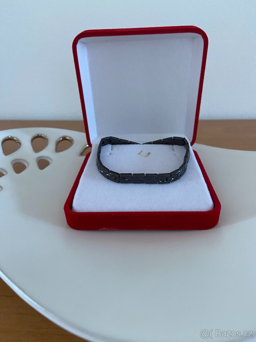 Krásný nový náramek - uni sex