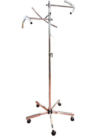 Štendr otočný na oblečení