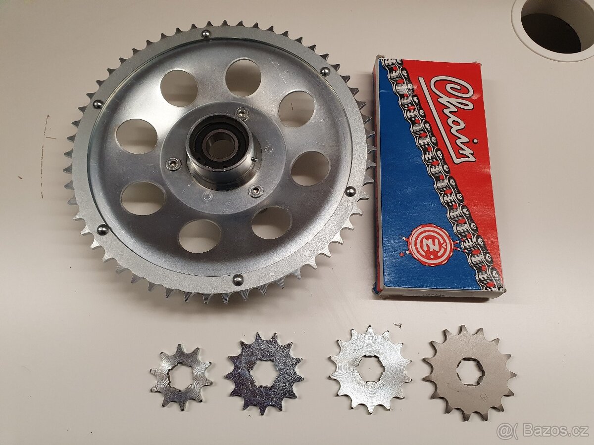 Jawa 50 pionýr rozeta s ložiskem, řetěz, kolečka