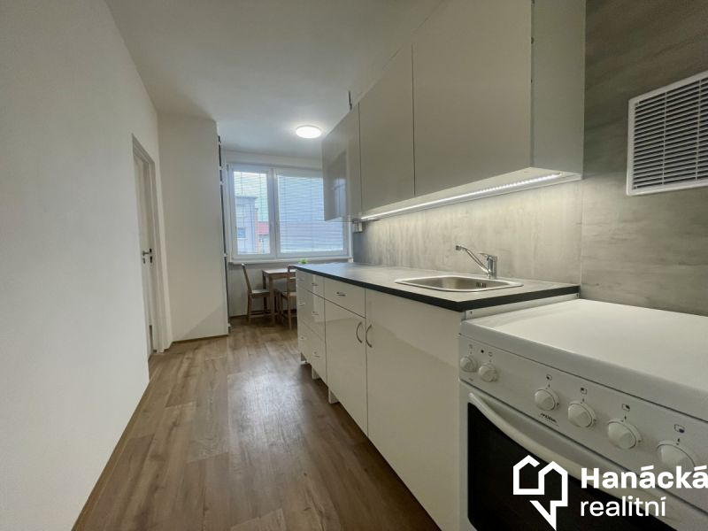 Pronájem, Byt 3+1, 70m2, Višňovce, Hulín