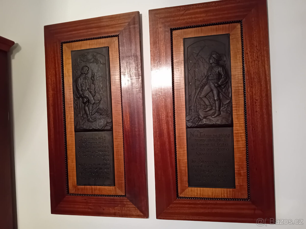 Historické obrazy v masiních rámech