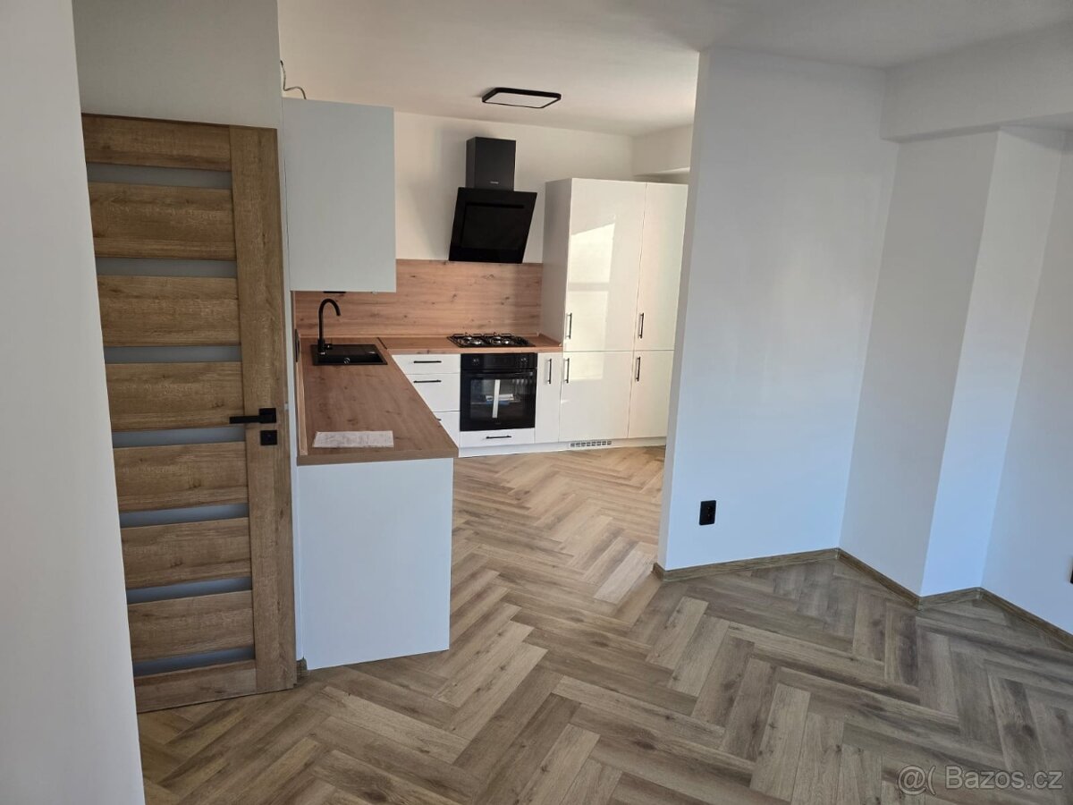 Byt 3+kk s balkónem, 66m2, po kompletní rekonstrukci