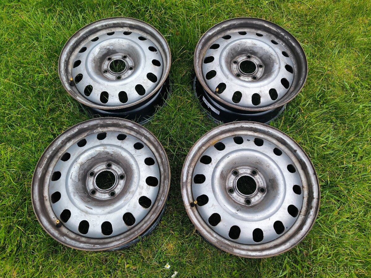 4x plechový disk 16" 5x108