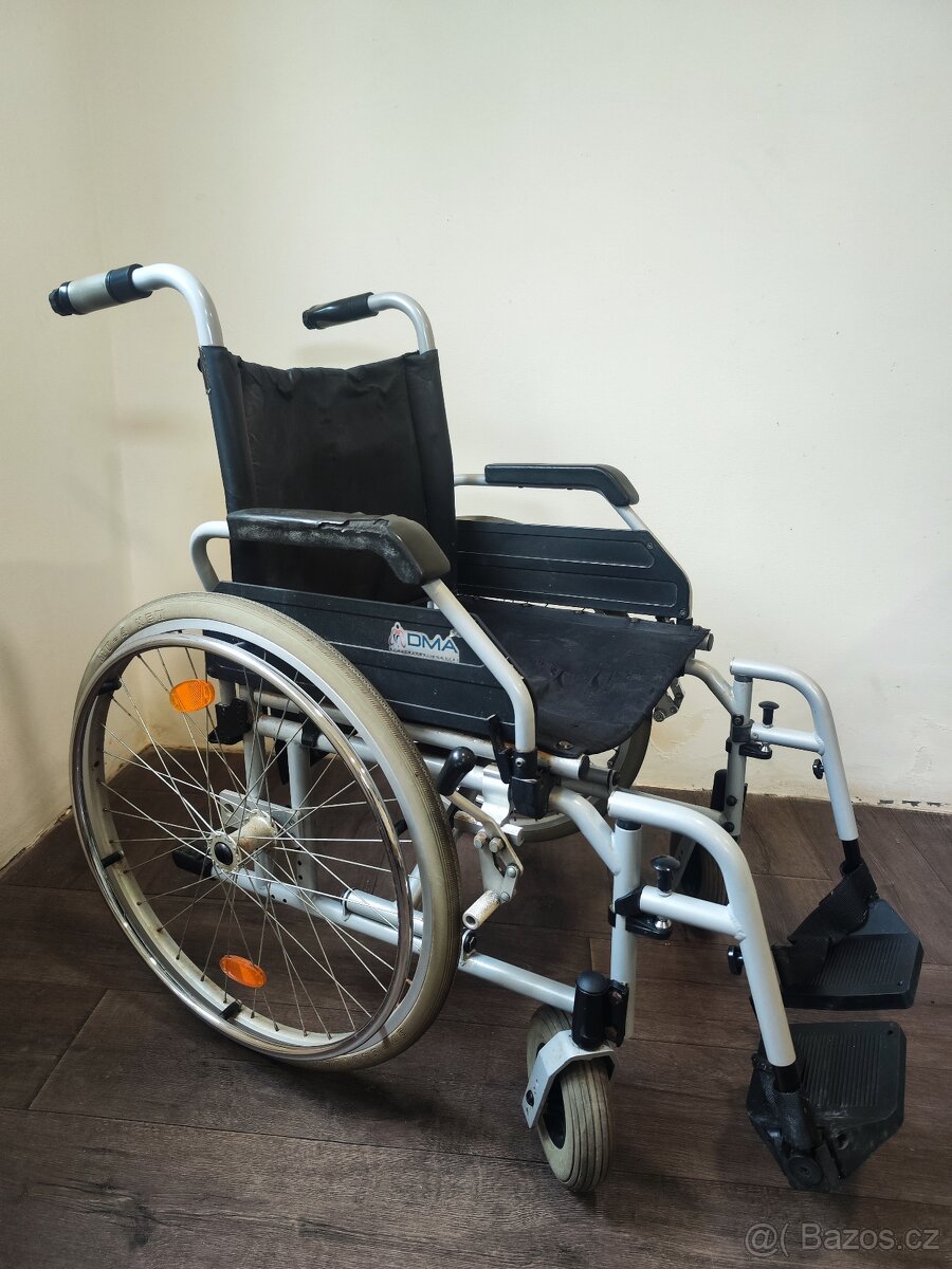 Invalidní vozík