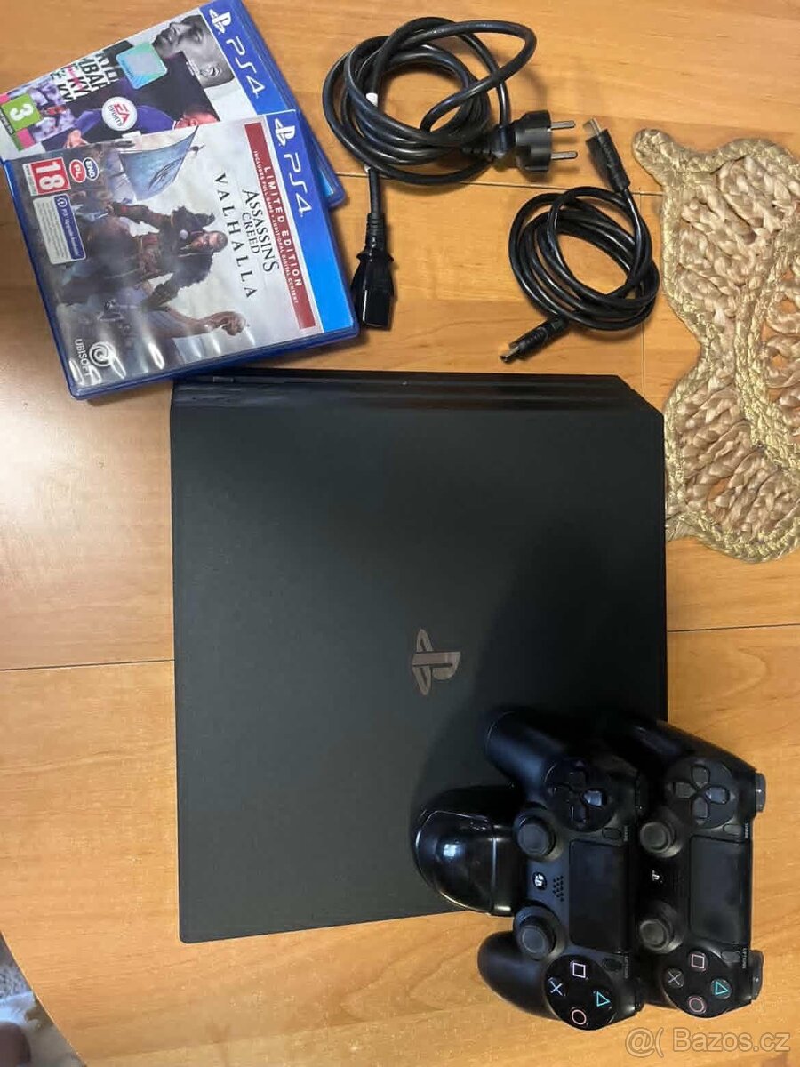 Prodávám PS4 pro