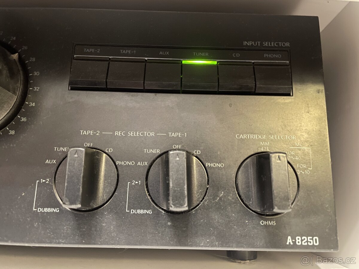 onkyo integra A8250