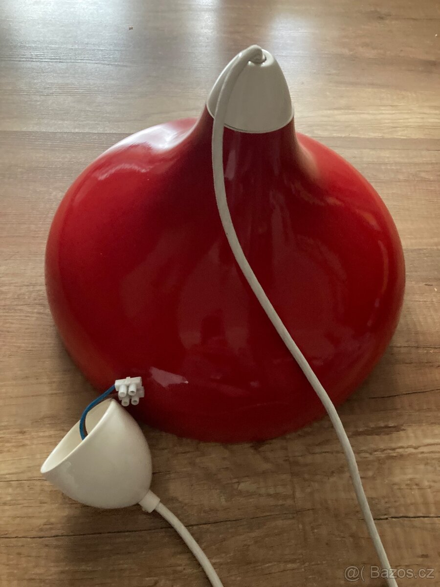 Velké závěsne porcelánové svítidlo
