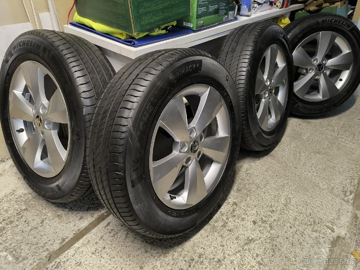 ALU kola Škoda Kodiaq 5x112 r17 Originál,NOVÉ 99% Michelin
