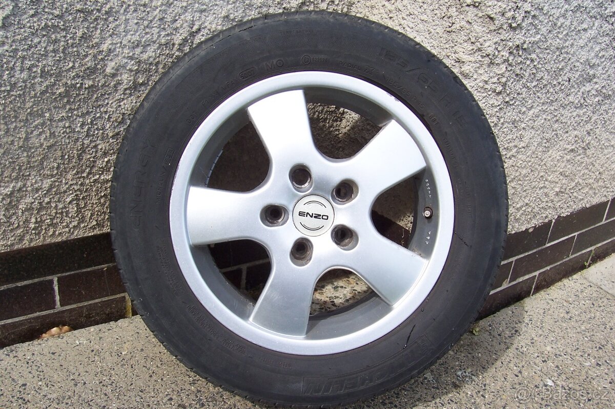 LITÉ DISKY ENZO + PNEU MICHELIN 4 KUSY