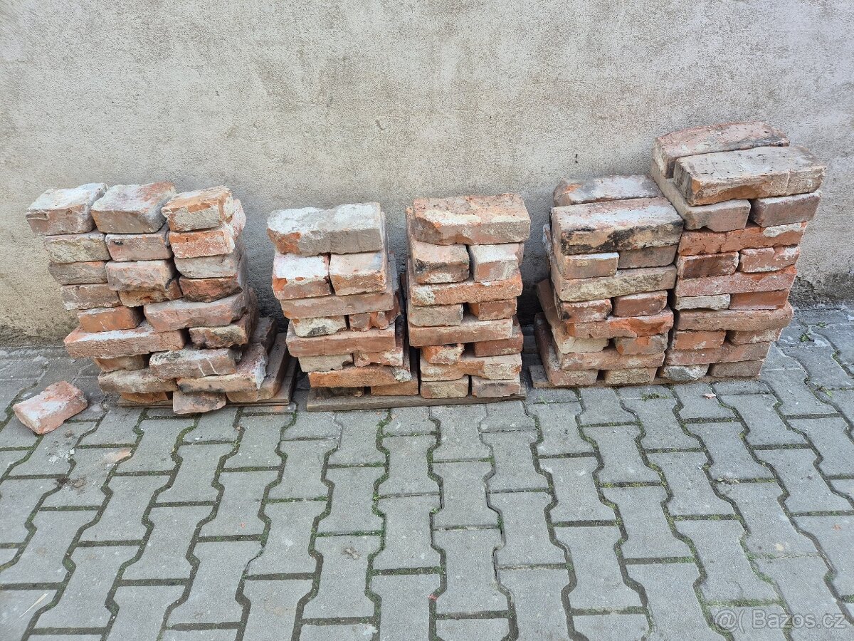 Staré cihly