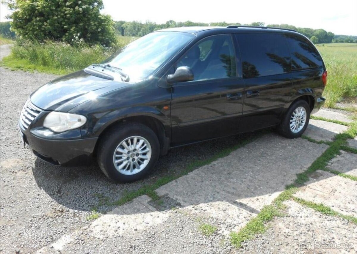 Chrysler Voyager 2,8 110 kW nafta