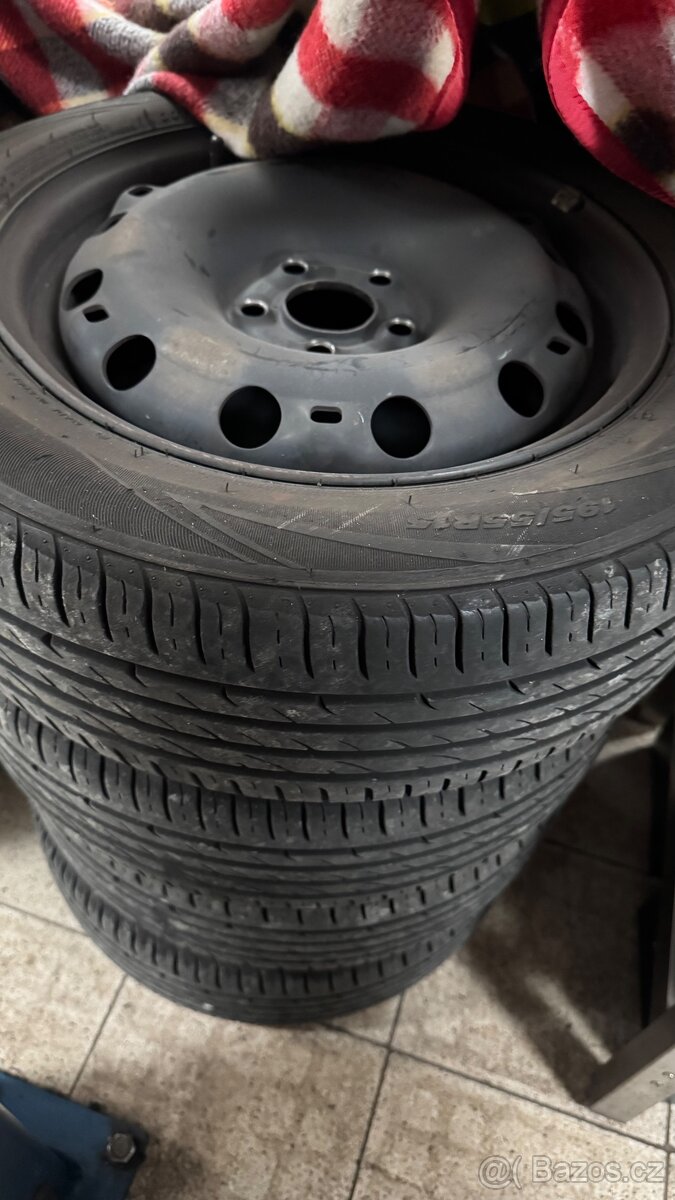 Sada letnich kol Škoda Fabia 15"
