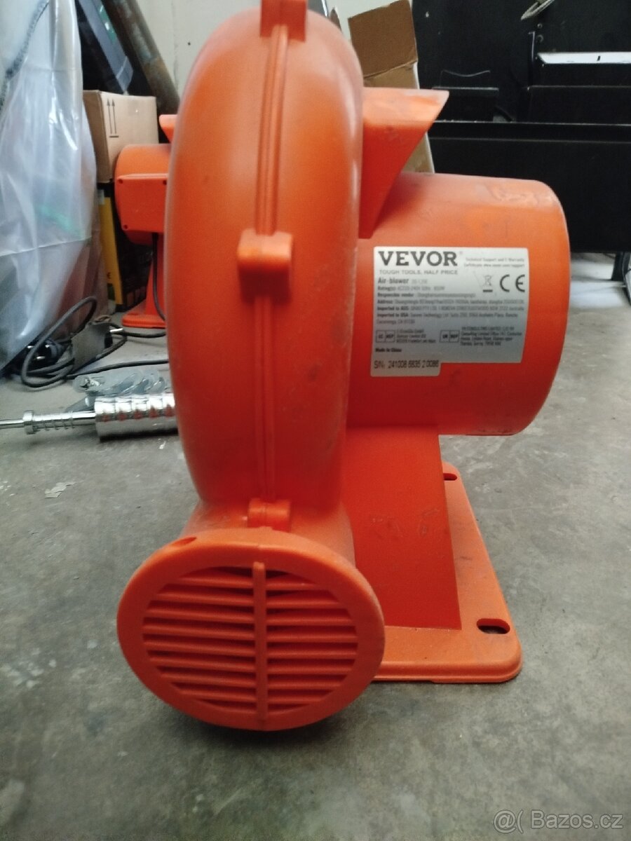 Ventilátor k nafukování atrakcí, skákací hrad atp.