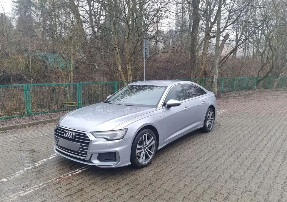 Audi A6 C8 2.0 TDI Quattro Top