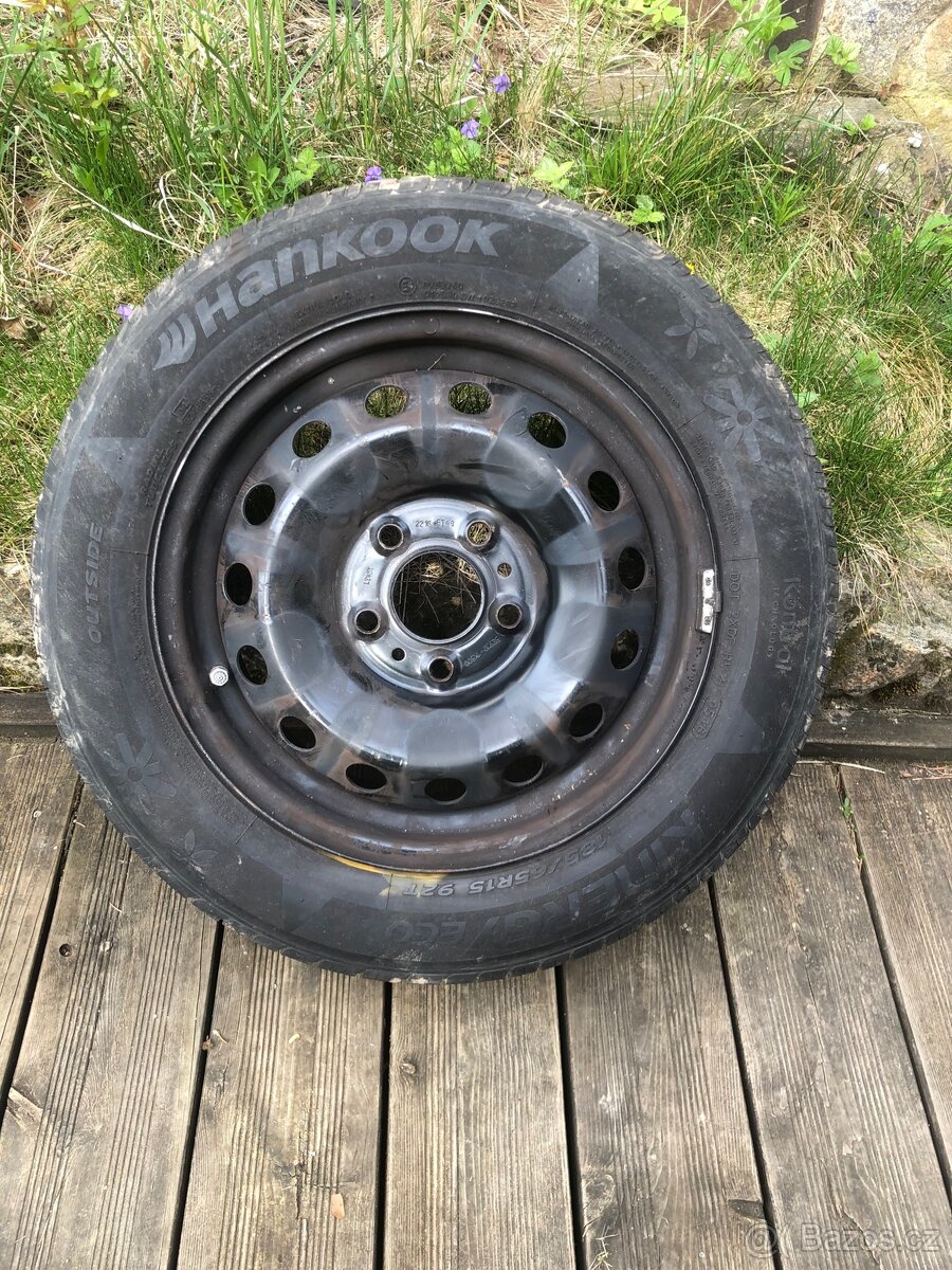 Prodam 4ks kol na Hyundai IX 20 s měřenim tlaku.
