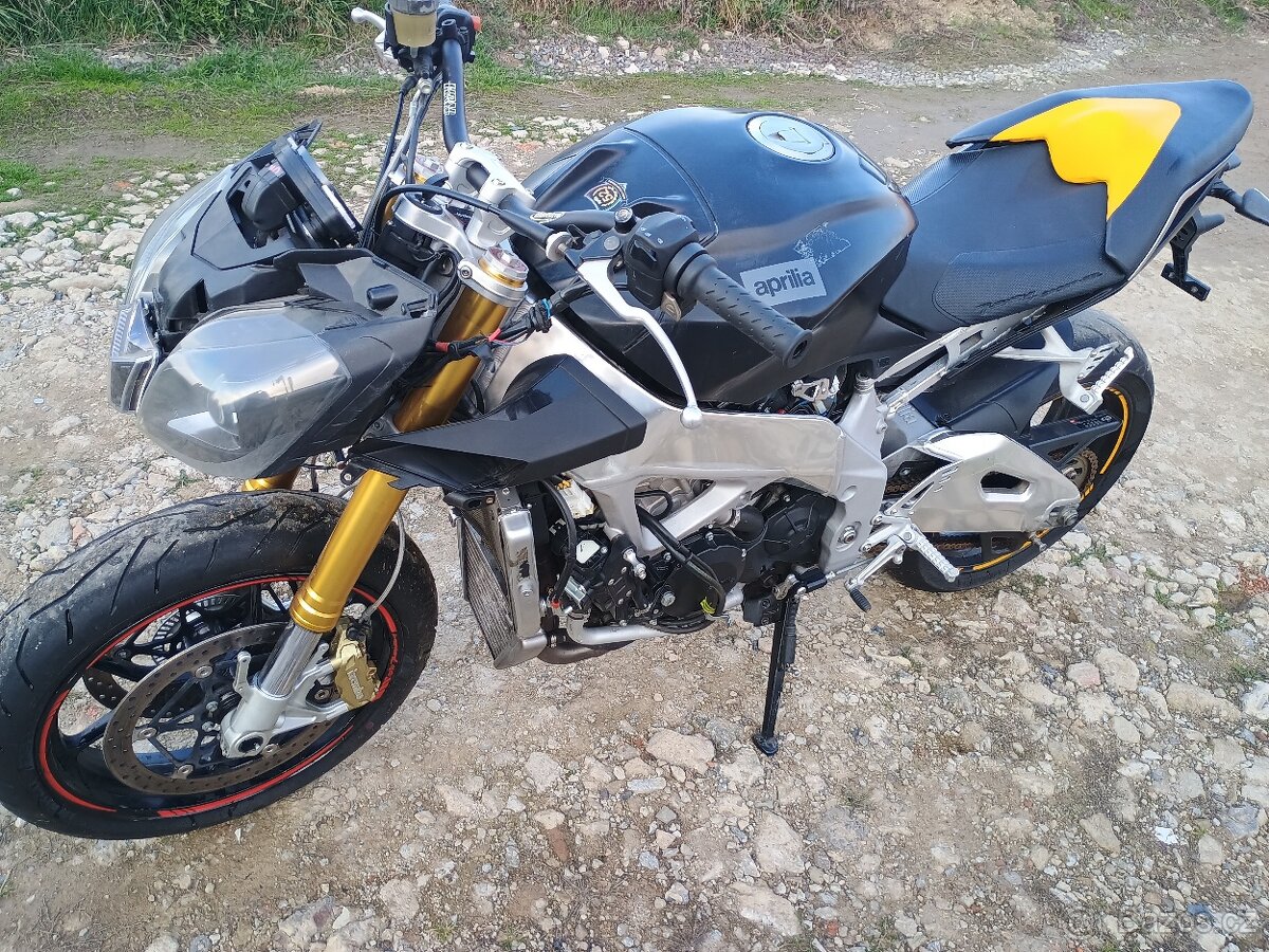 Aprilia tuono v4