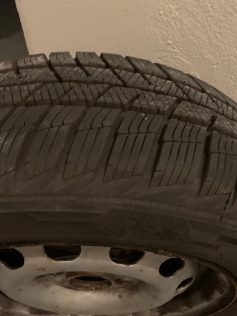 Zimní pneu 185/60R14T